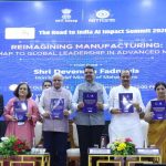मुख्यमंत्री देवेंद्र फडणवीस यांच्या हस्ते ‘इंडियाज रोडमॅप टू ग्लोबल लीडरशीप इन ॲडव्हान्स्ड मॅन्युफॅक्चरिंग’ चे प्रकाशन